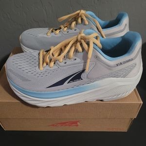 ALTRA VIA OLYMPUS SIZE 7